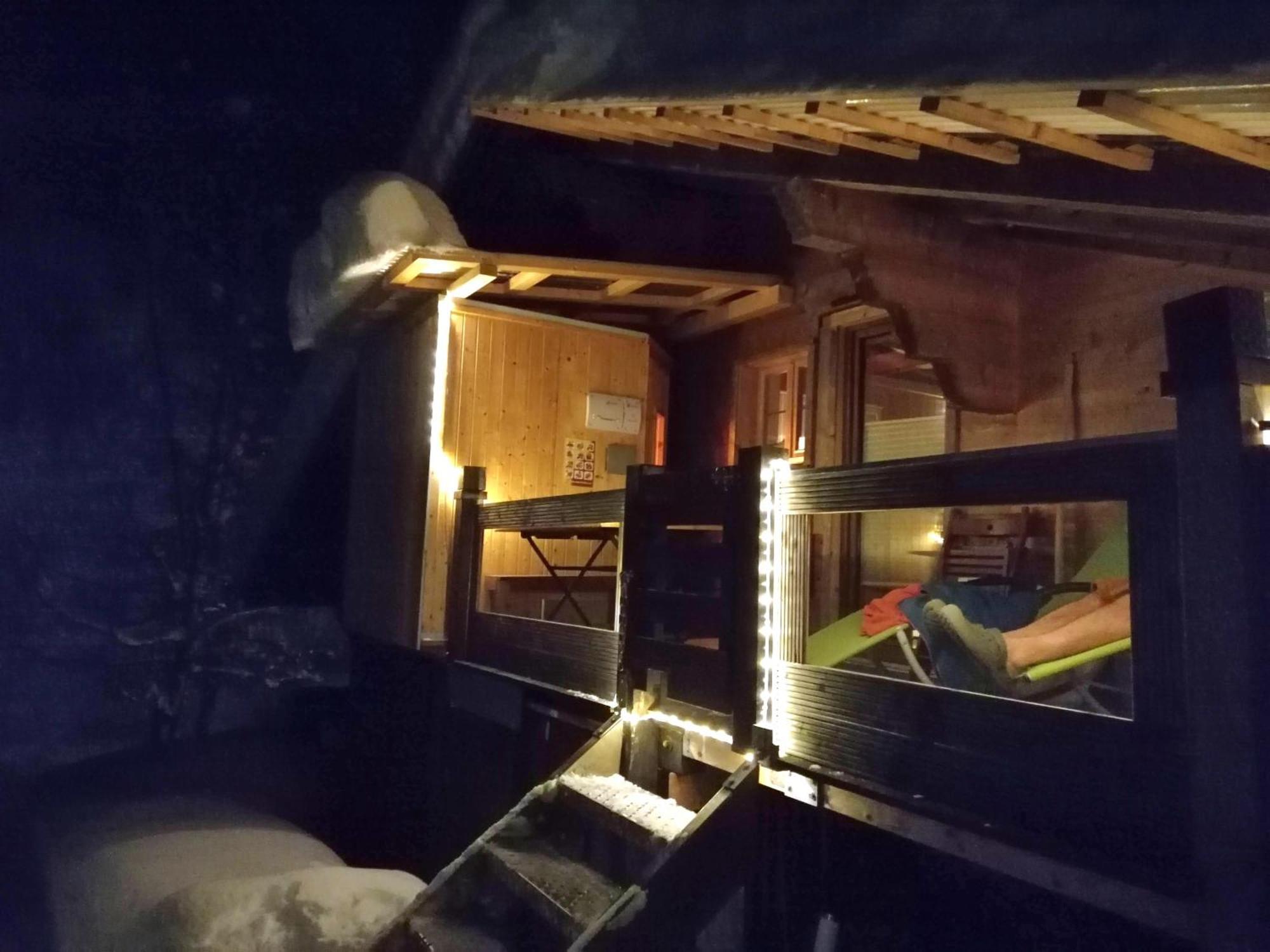 Gemütliche FeWo mit Sauna inmitten der Berge Apartamento Meiringen Exterior foto